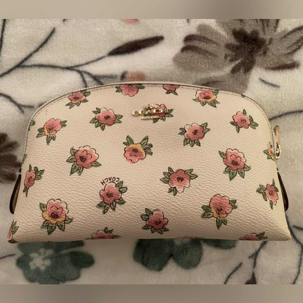 Authentic COACH Cosmetic Case With Flower patch print